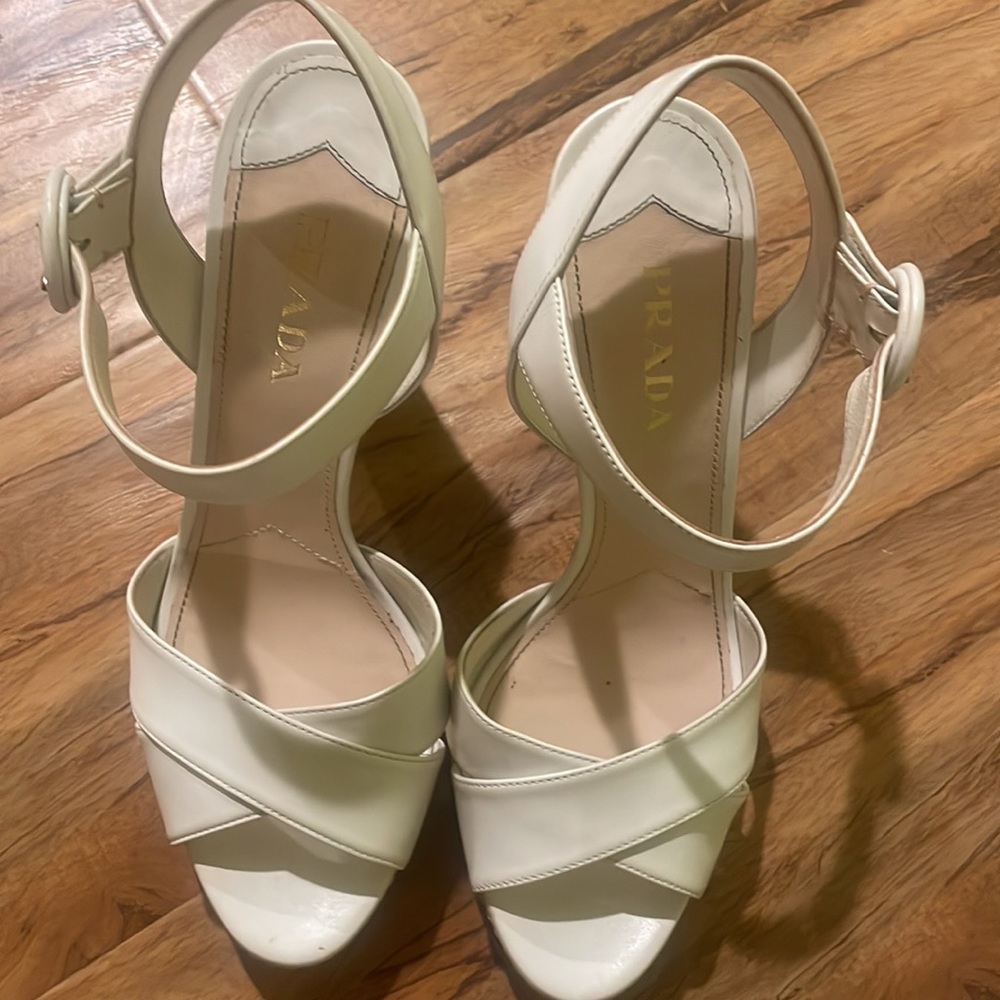 Sandals - Picture 6 of 6